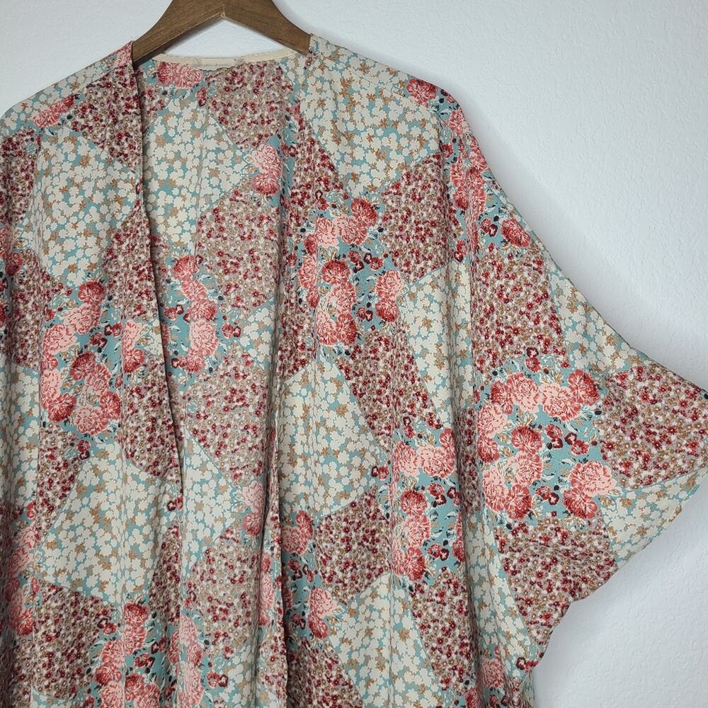 Altar'd State Floral Kimono Top Boho Size Medium
